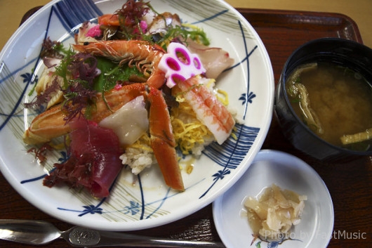 鳥取砂丘の海鮮ちらし寿司