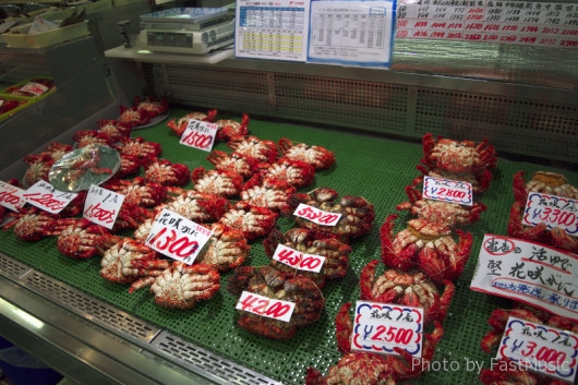 勝手丼で有名な佐藤商店（和商市場）